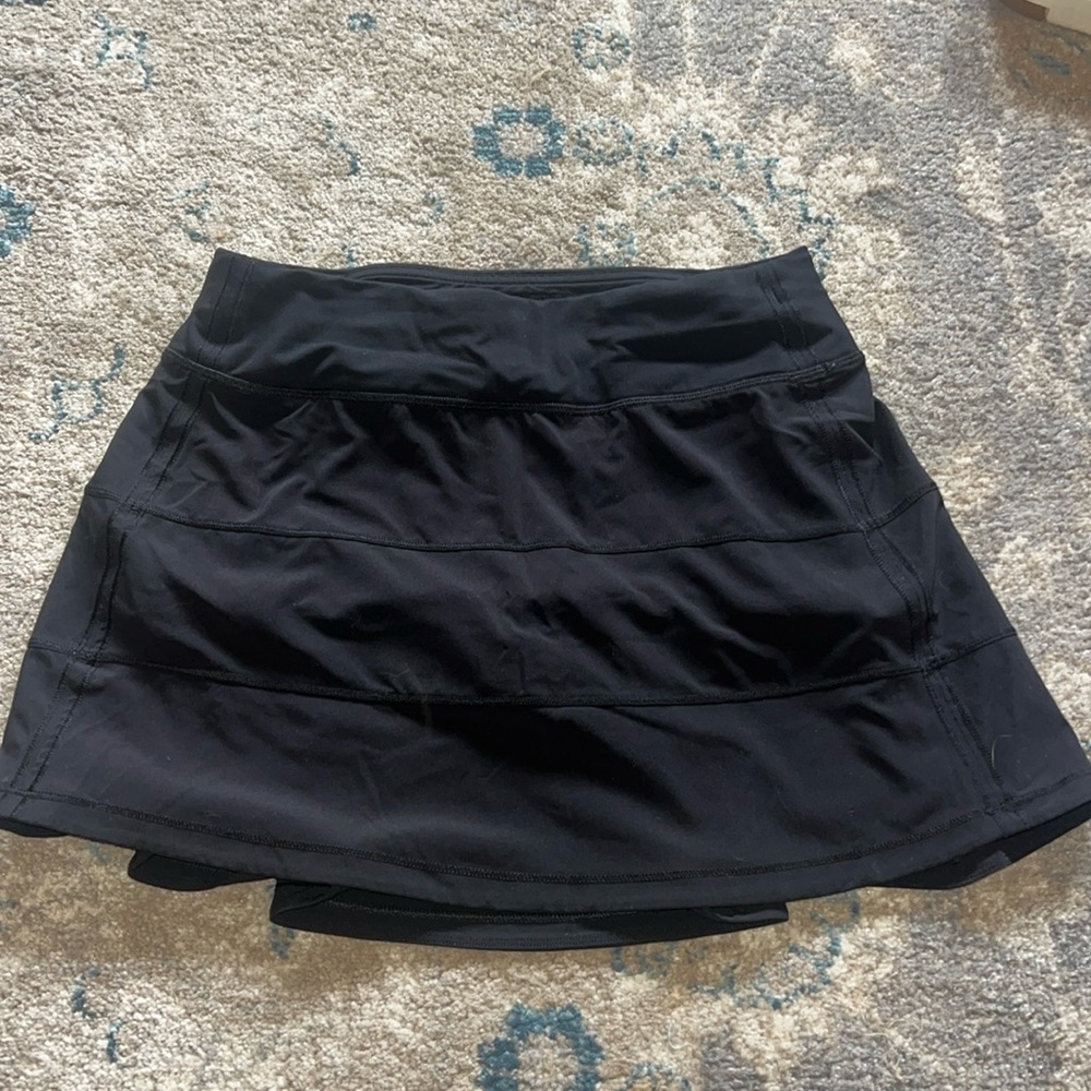 Black lululemon size 4 skirt
